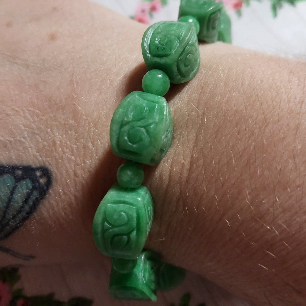Carved Green Jade Scroll Stretch Bracelet